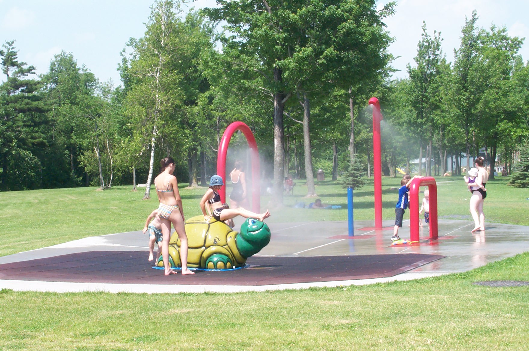 Jeux d'eau, Parc les Salines, Saint-Hyacinthe, activités familiale, quoi faire à Saint-Hyacinthe